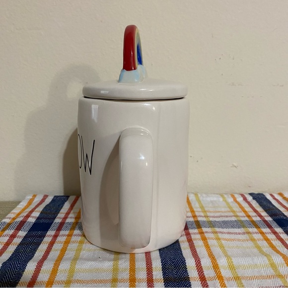 Rainbow Mug with Lid - Rae Dunn - NWOT never used - Picture 4 of 9
